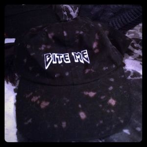 Bite me acid washed hat